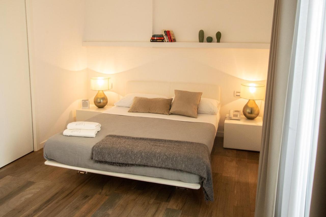 Santo Stefano Raro Rooms Collection Brindisi Exterior photo