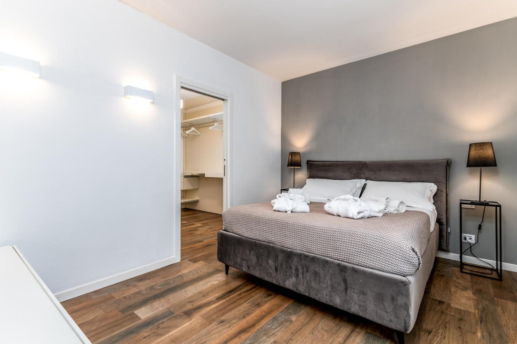 Santo Stefano Raro Rooms Collection Brindisi Exterior photo